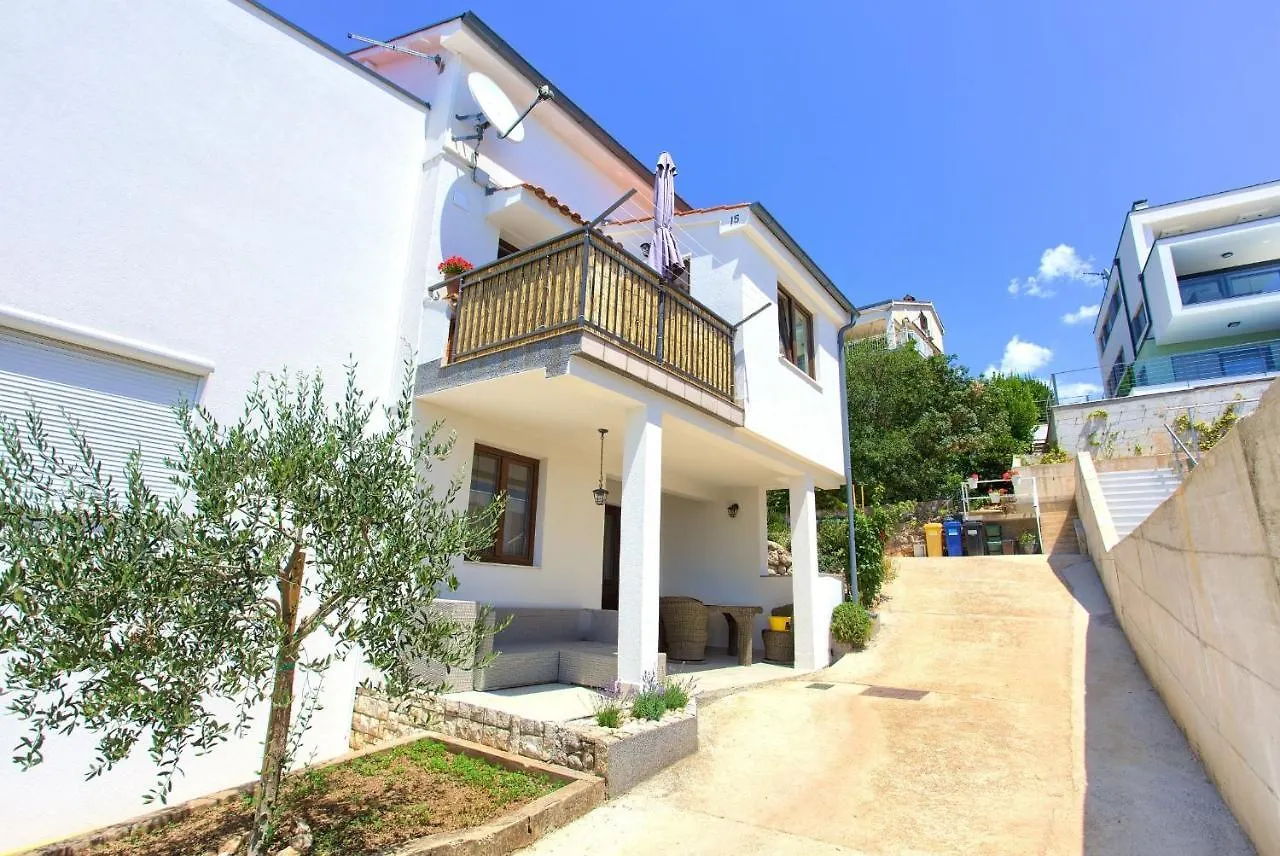 Apartments With A Parking Space Njivice, Krk - 20898
